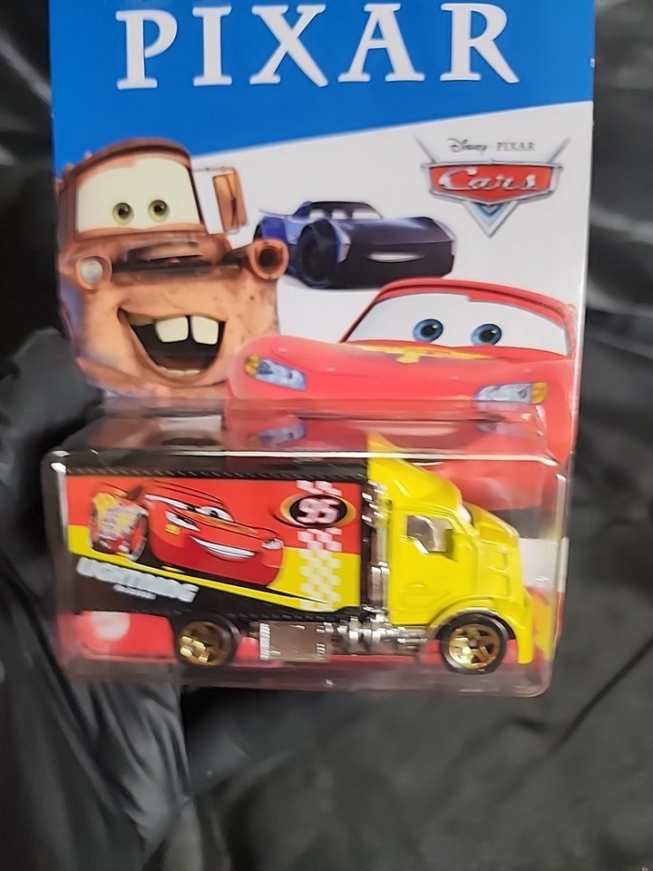Hot Wheels 2019 Mattel Pixar Cars Hiway Hauler Lightning McQueen 164