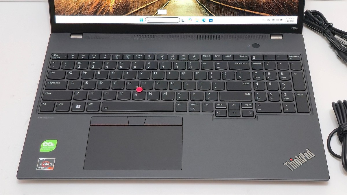Lenovo ThinkPad P16s Gen 2 Ryzen 7 Pro 2TB SSD 64 GB RAM Radeon