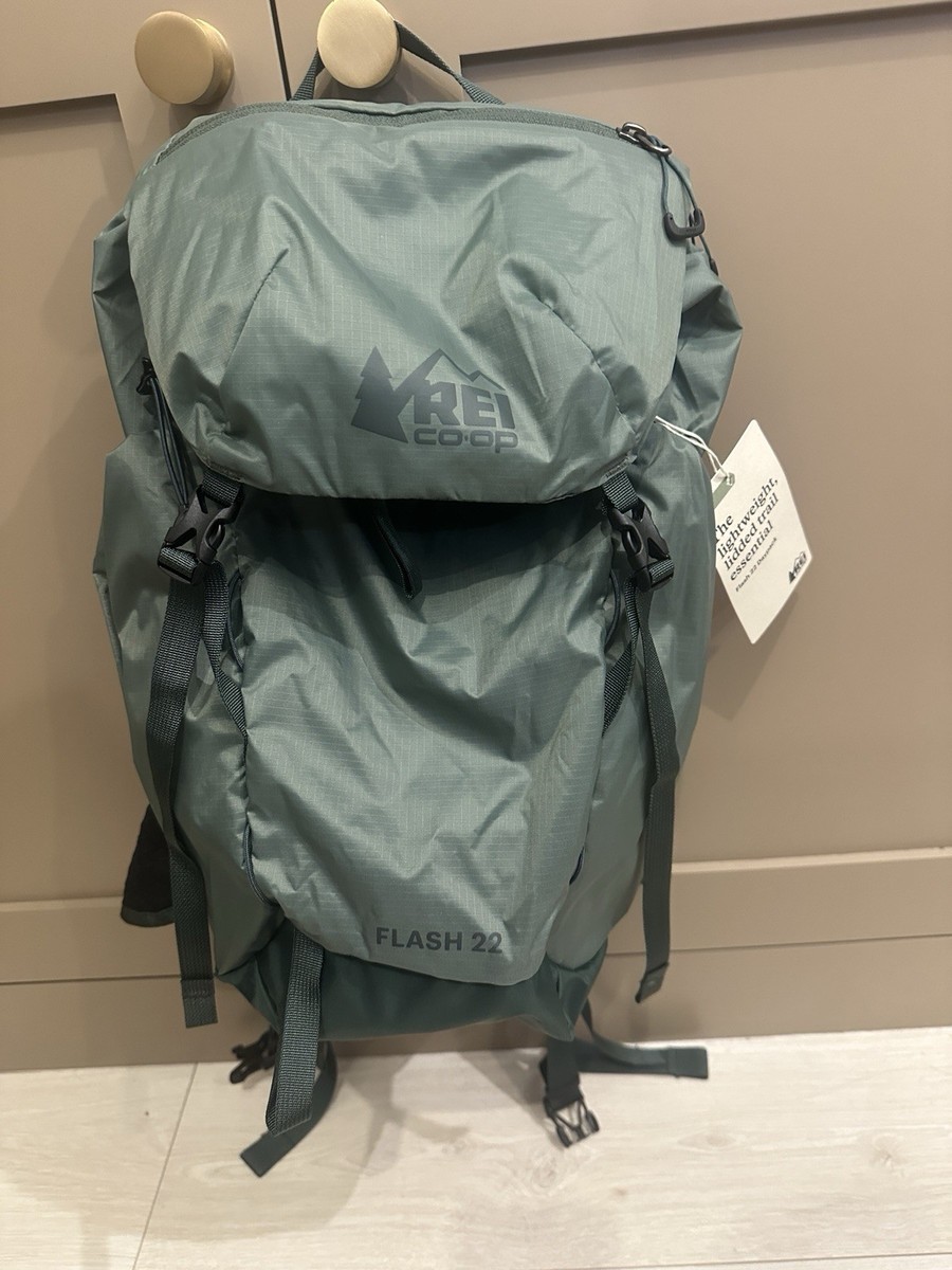 New REI Co-op Flash 22 Pack Stone Green Hiking Travel Ultralight