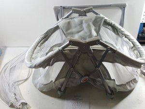 primo cocoon folding travel bassinet