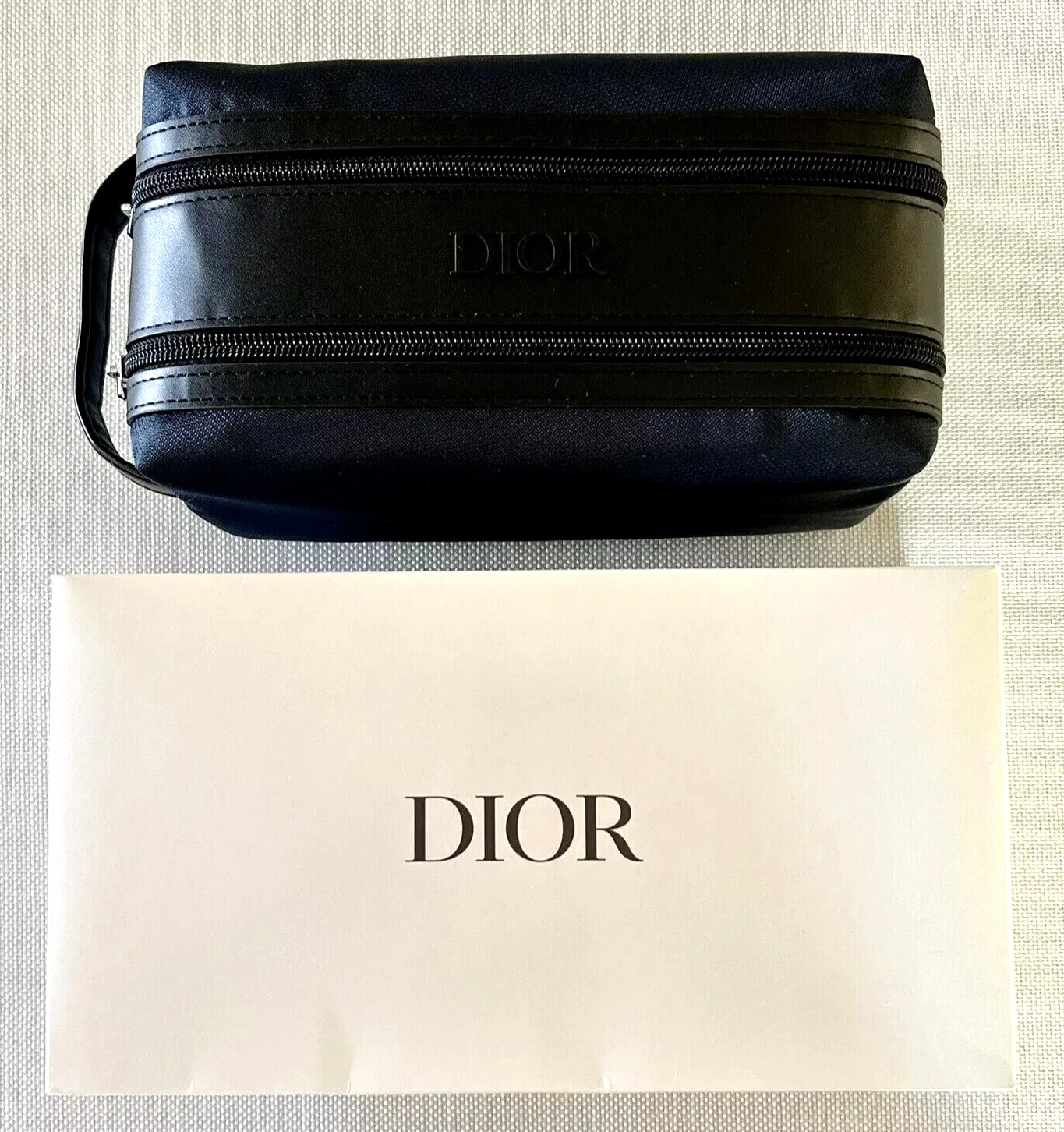 DIOR MEN’S BLUE BLACK TROUSSE POUCH TOILETRY CASE ORGANIZER BAG NEW IN BOX
Opens in a new window or