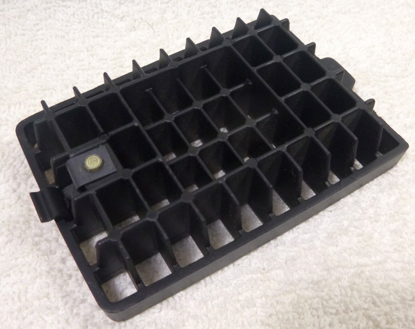 Award Argus 300 Watt Slide Projector Exhaust Grille Part Parts Model 3