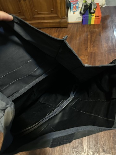 Chrome Industries Backpack Blackrucksack Fold over Peeling Cracking 21x13x4 - Picture 3 of 7