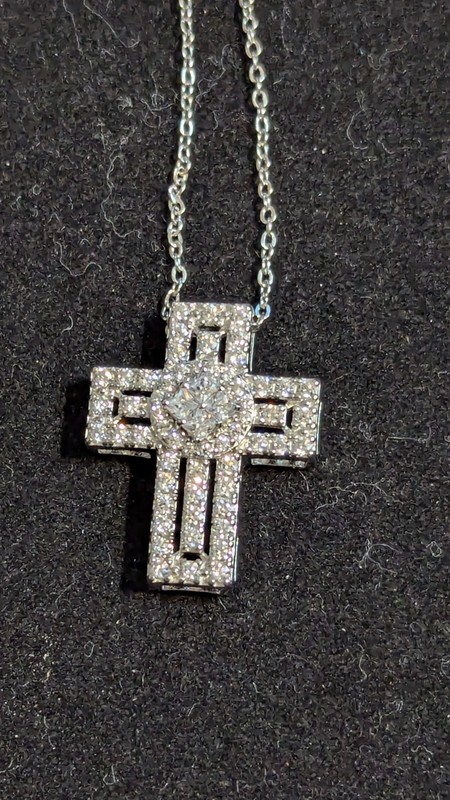 Absolute Jewelry Exquisite .925 Silver Cross with beautiful lab created CZs