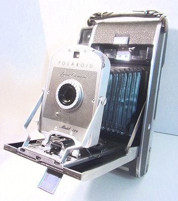 POLAROID Land Camera model 150 with case and extras