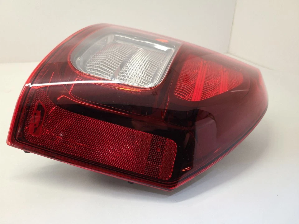 14-17 JEEP COMPASS RH Passenger Tail Light Classic Style 5272908AB  - Изображение 2 из 4
