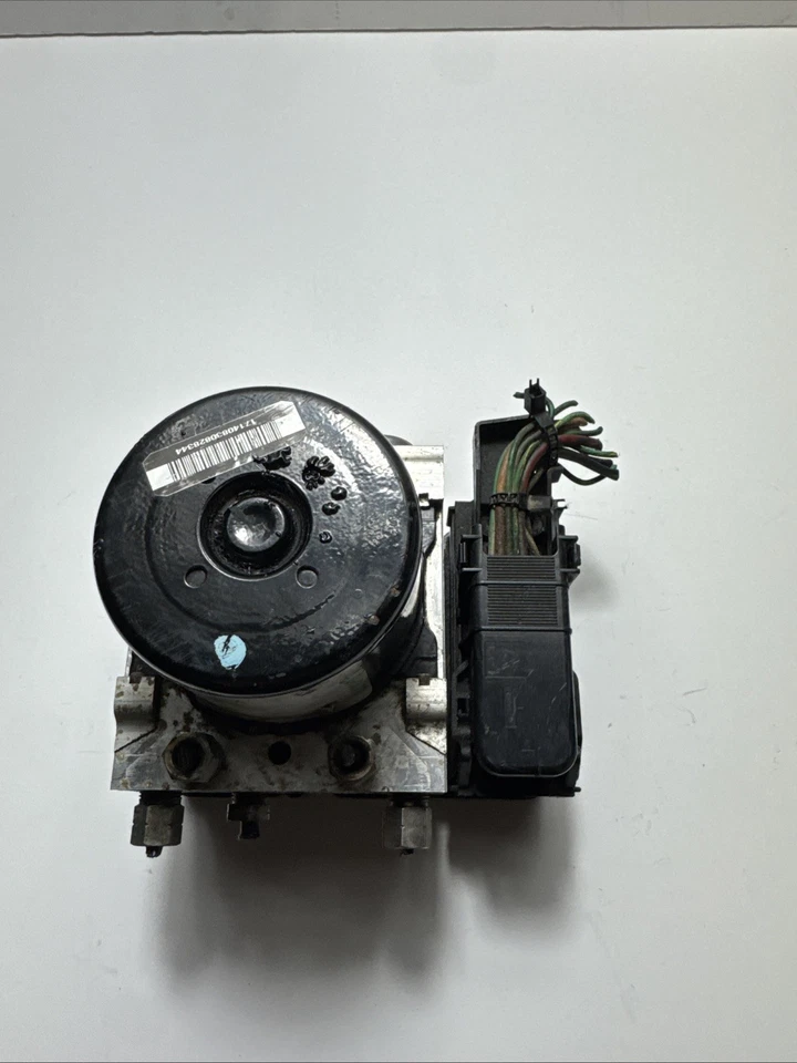 Jeep Grand Cherokee 2005 AT ABS módulo de freno bomba antibloqueo OEM 52090409 Foto 3 de 4