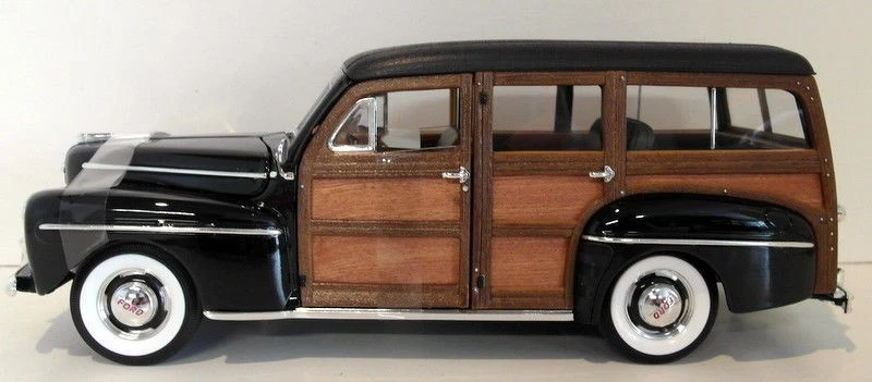 Lucky Diecast 1/18 Scale 00286 1948 Ford Woody Dark red - Image 2 of 4