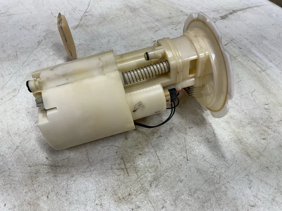 Infiniti G35 2007-2008 sedán bomba de combustible de gasolina 17040 JK60A Foto 4 de 4