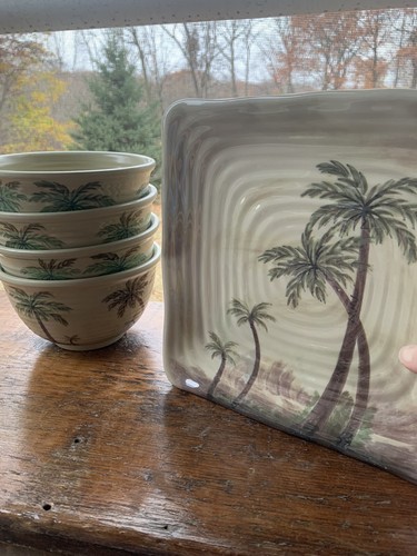 TABLETOPS GALLERY BAHAMAS PALM TREE SET. 4 SQUARE PLATES AND 4 BOWLS