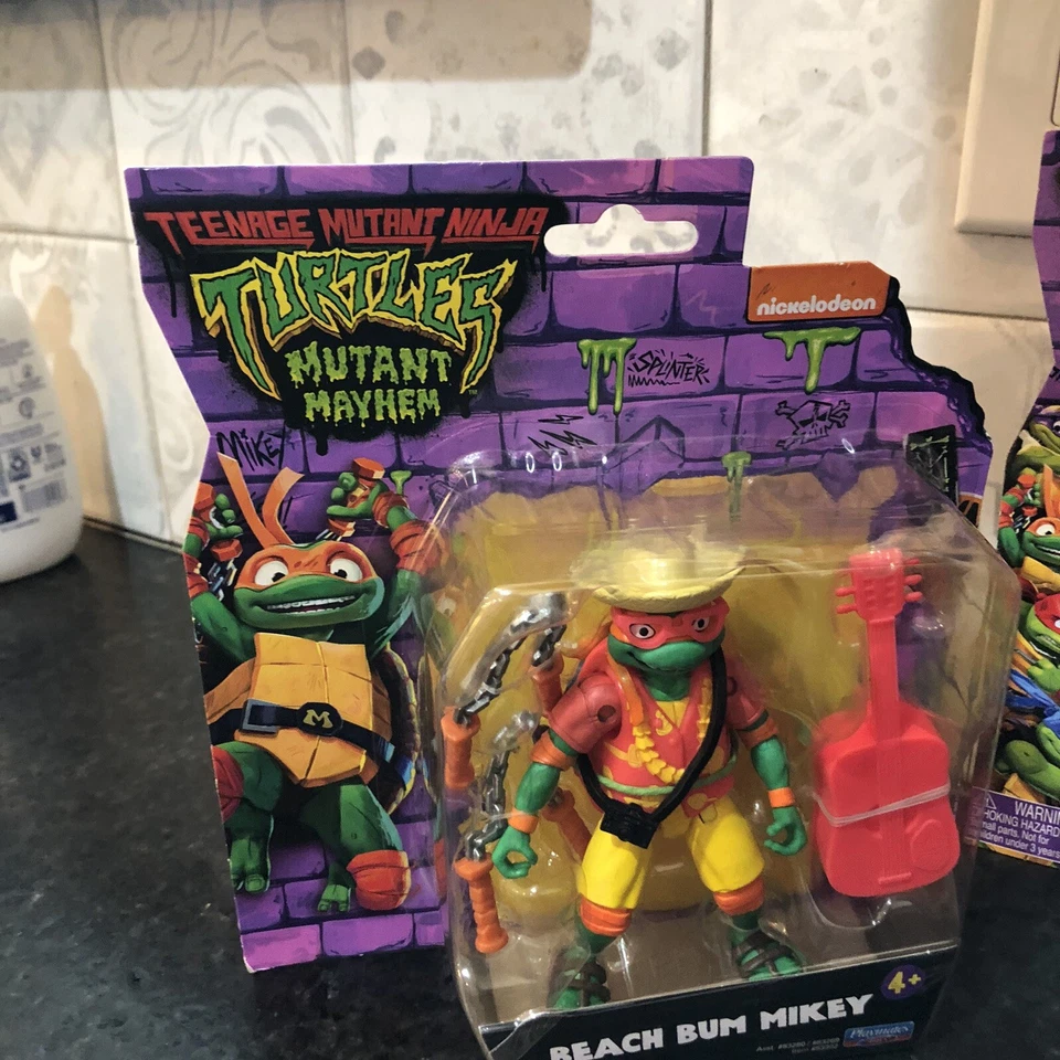 Lote de 4 figuras TMNT Mutant Mayhem - Raphael, Beach Bum Mikey, 2 Wingnut Foto 2 de 4
