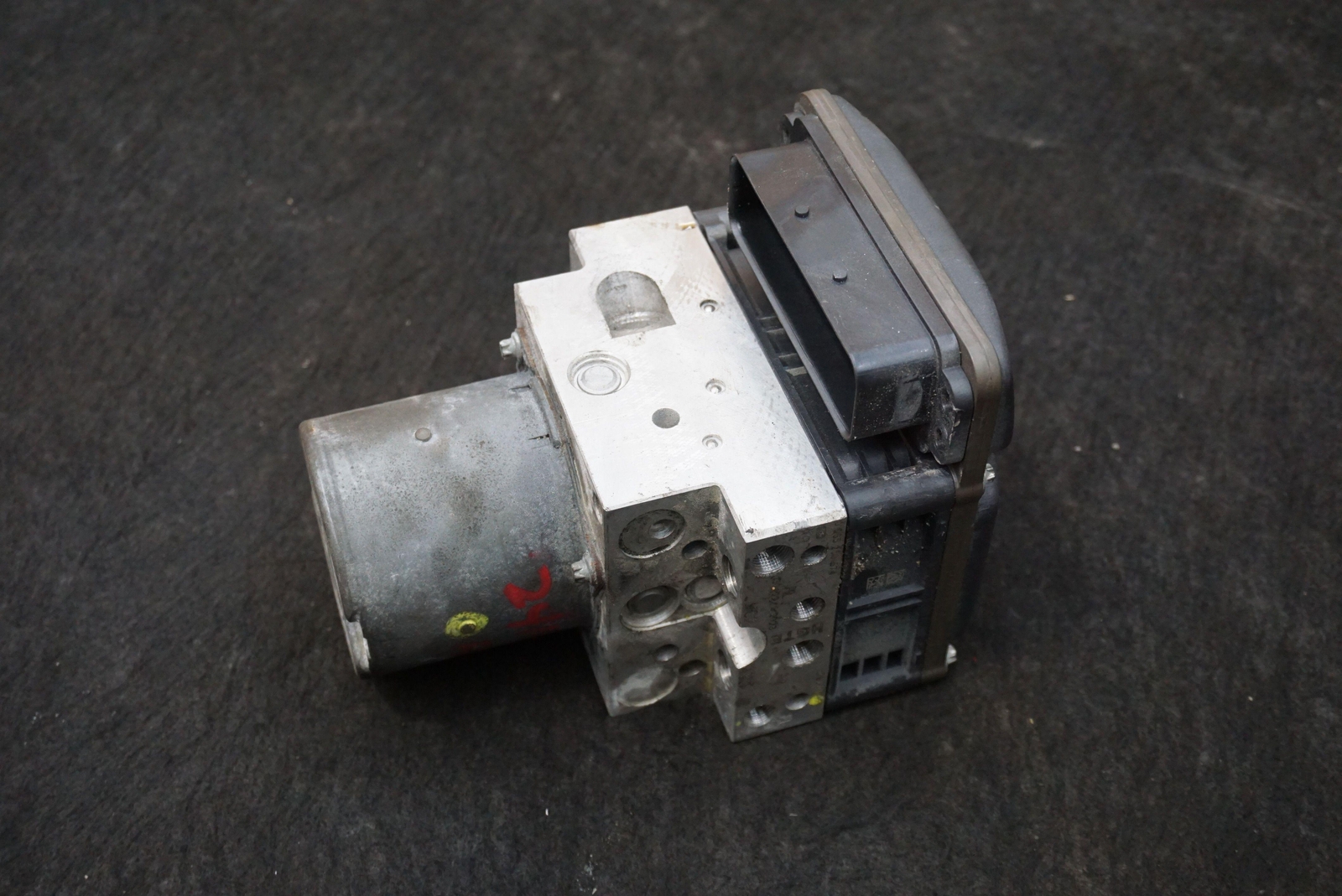 Anti Lock ABS Brake Pump Control Module Unit OEM 285931 Ferrari California 12-14