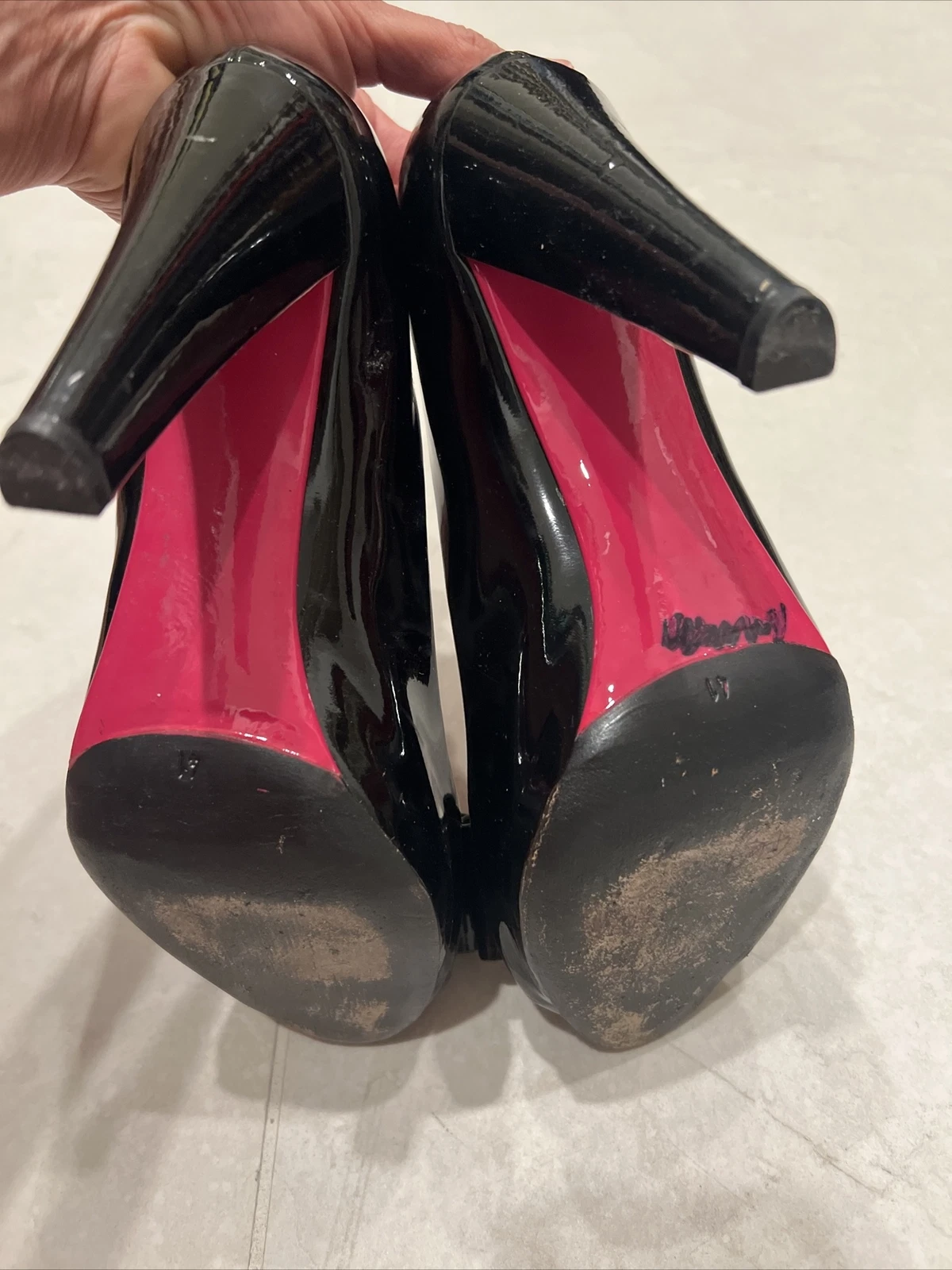 Scarpa da sera Miu Miu nera lacca lucida tacco 4 1 2 pollici taglia 41 (come 10 US)