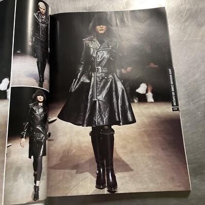女性情報誌 gap PRESS PRET-A-PORTER COLLECTIONS GAP Press Collections Pret-a-Porter Paris Magazine | Autumn Winter