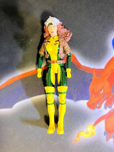Diamond Select – Action Figure Marvel Rogue – 17 Cm – Licenza Ufficiale – Da Collezione