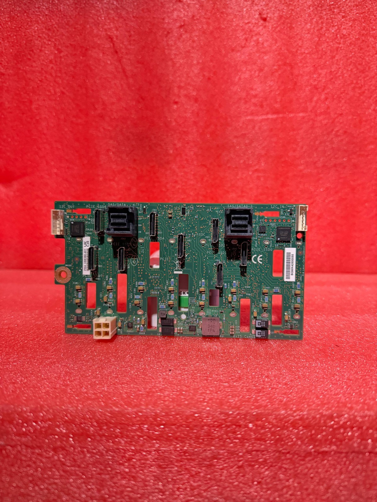 Intel 8-Bay PCIe SAS/SATA Backplane Board P/N: H88386-252