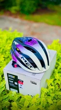 MET Trenta 3K Carbon MIPS Helmet - Team UAE ADQ Edition 2025 New in Box