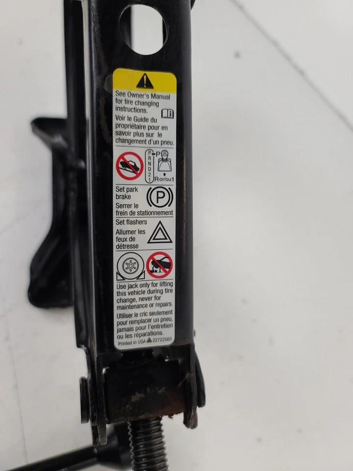 Juego de kit de gato para GMC Acadia 2007-2017 OEM genuino. Foto 4 de 4