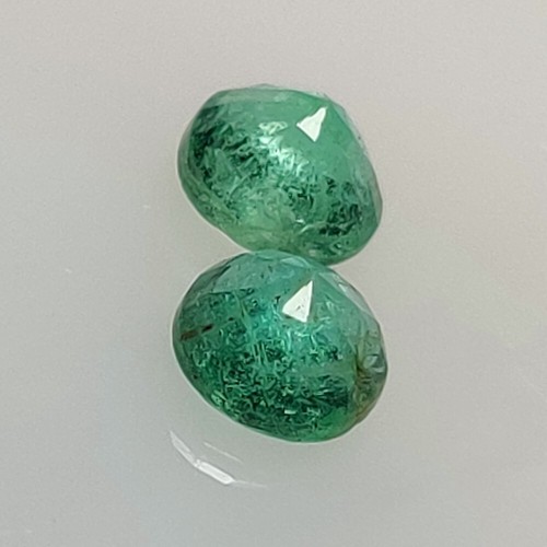 0.75 CT - Natural Zambian Emerald Round Pair Good Luster Green Gem - 7378 - Picture 2 of 2