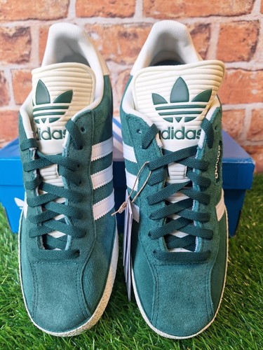 ADIDAS ORIGINALS SAMBA SUPER TRAINERS SIZE 9.5 GREEN SUEDE / WHITE TRIM - Picture 3 of 6