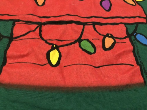 Peanuts Snoopy Doghousr Christmas Lights Medium Green T Shirt - Picture 4 of 8