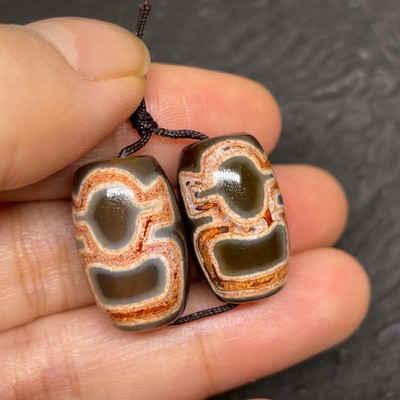 2pcs Antique Magic Power Tibetan Old Agate *Wealth God 1 Eye* Amulet Dzi Bead