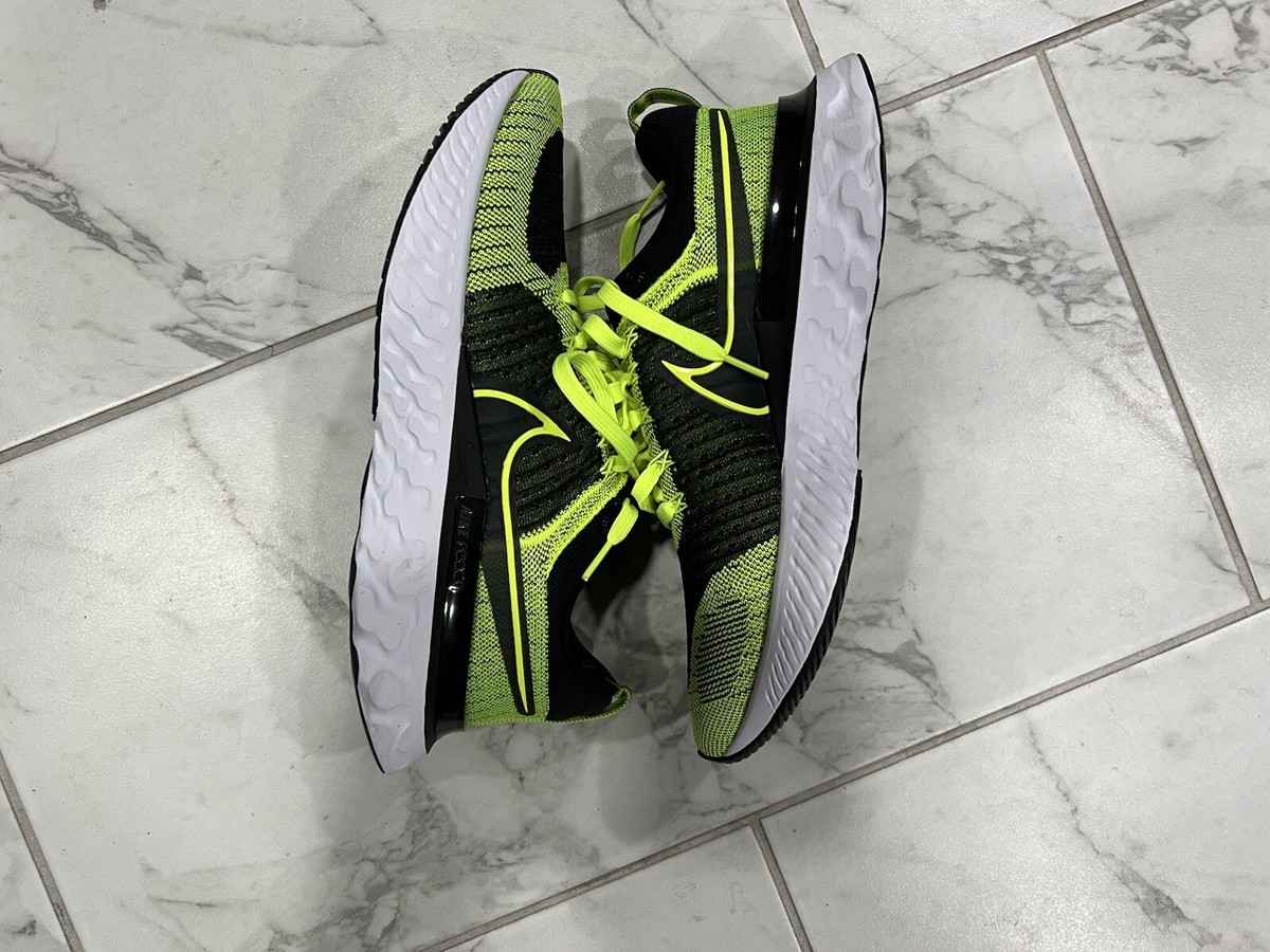 NIKE REACT INFINITY RUN FLYKNIT 2 Volt White Black Running  display picture 3