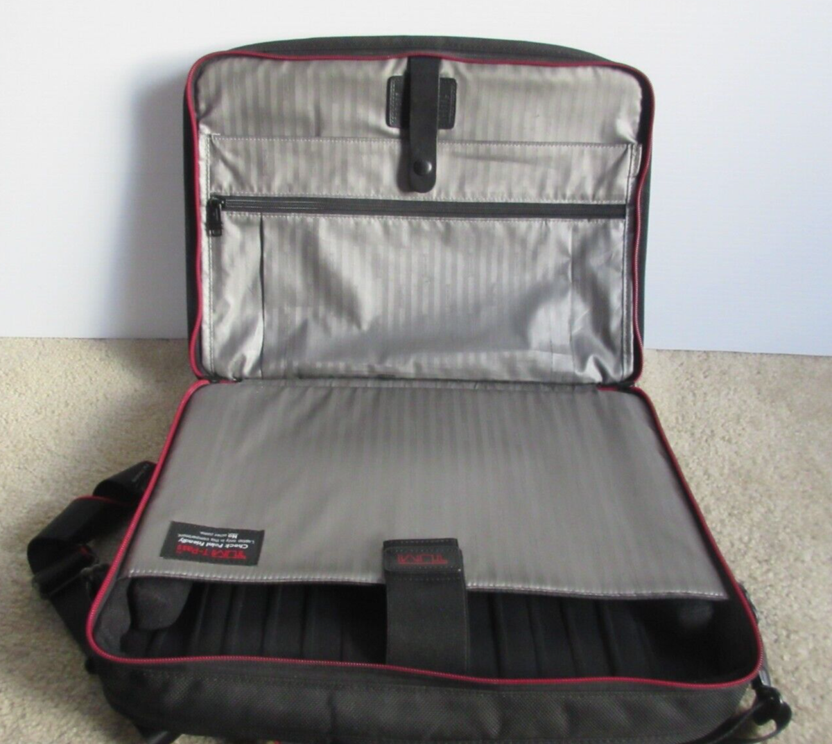 限定品 TUMI GLOBAL LIMITED EDITION 26516DL9 Tumi Alpha 2 26516DL9 T-Pass Black Briefcase Messenger Laptop Bag