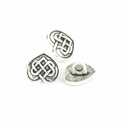 10 schöne keltische Knoten Design herzförmige Schaft Metallknöpfe
