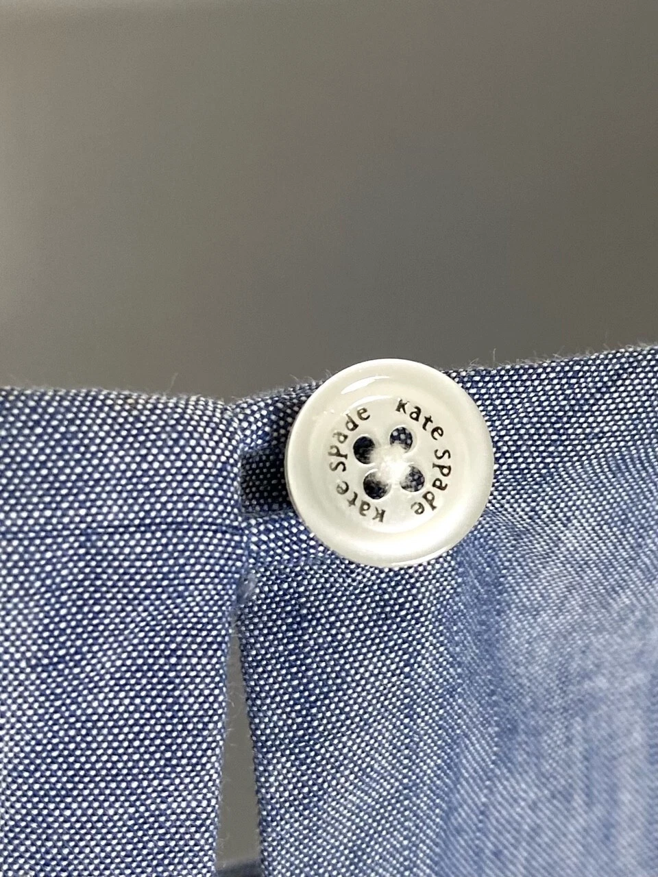 Abito Blaire KATE SPADE New York Chambray blu vita fumè plissettato cotone 8 M