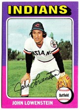 1975 TOPPS MINIS #424 JOHN LOWENSTEIN Cleveland Indians Baseball Card