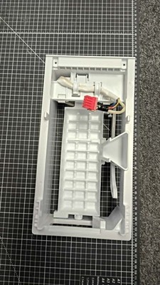 OEM LG Refrigerator Ice Maker Assembly AEQ73570501 for LRYKC2606S
