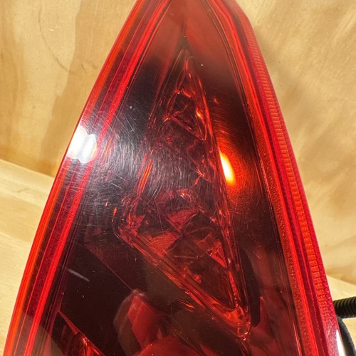 2013-2016 OEM TOYOTA VENZA LEFT SIDE LID INNER TAIL LIGHT | LH - Picture 6 of 11