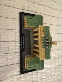 LEGO ARCHITECTURE: Brandenburg Gate (21011), RETIRED