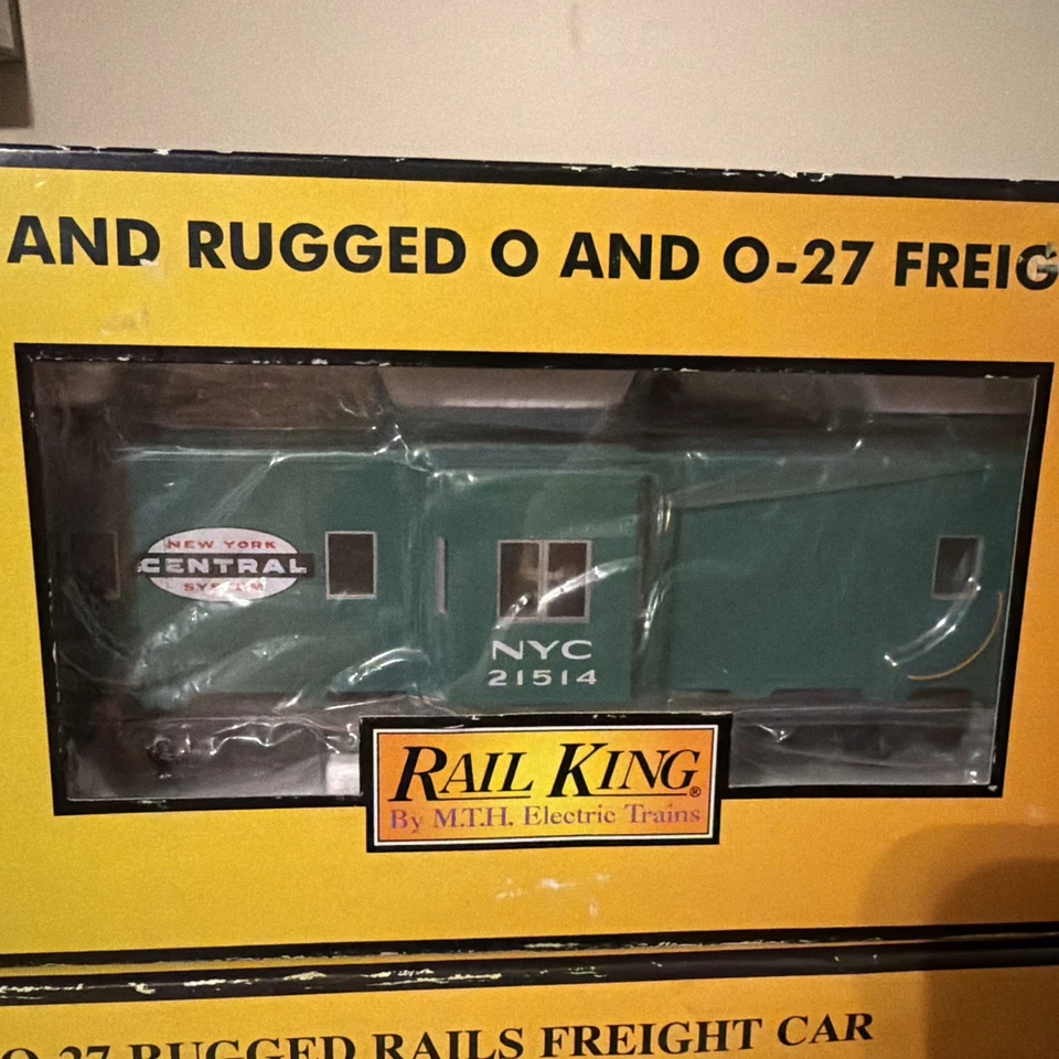 MTH RAIL KING 30-77208  Bay WINDOW CABOOSE O SCALE 30-7506 Covered Hopper Car - Image 2 of 4