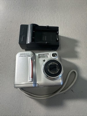 Vintage Nikon Coolpix 775 Digital Camera For Parts