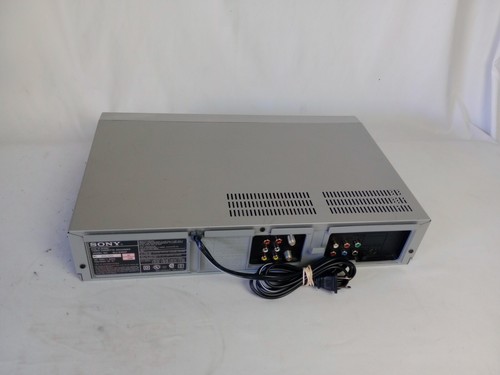 Sony SLV-D380P DVD and VCR Combo, No Remote Great Working Condition - Picture 5 of 9