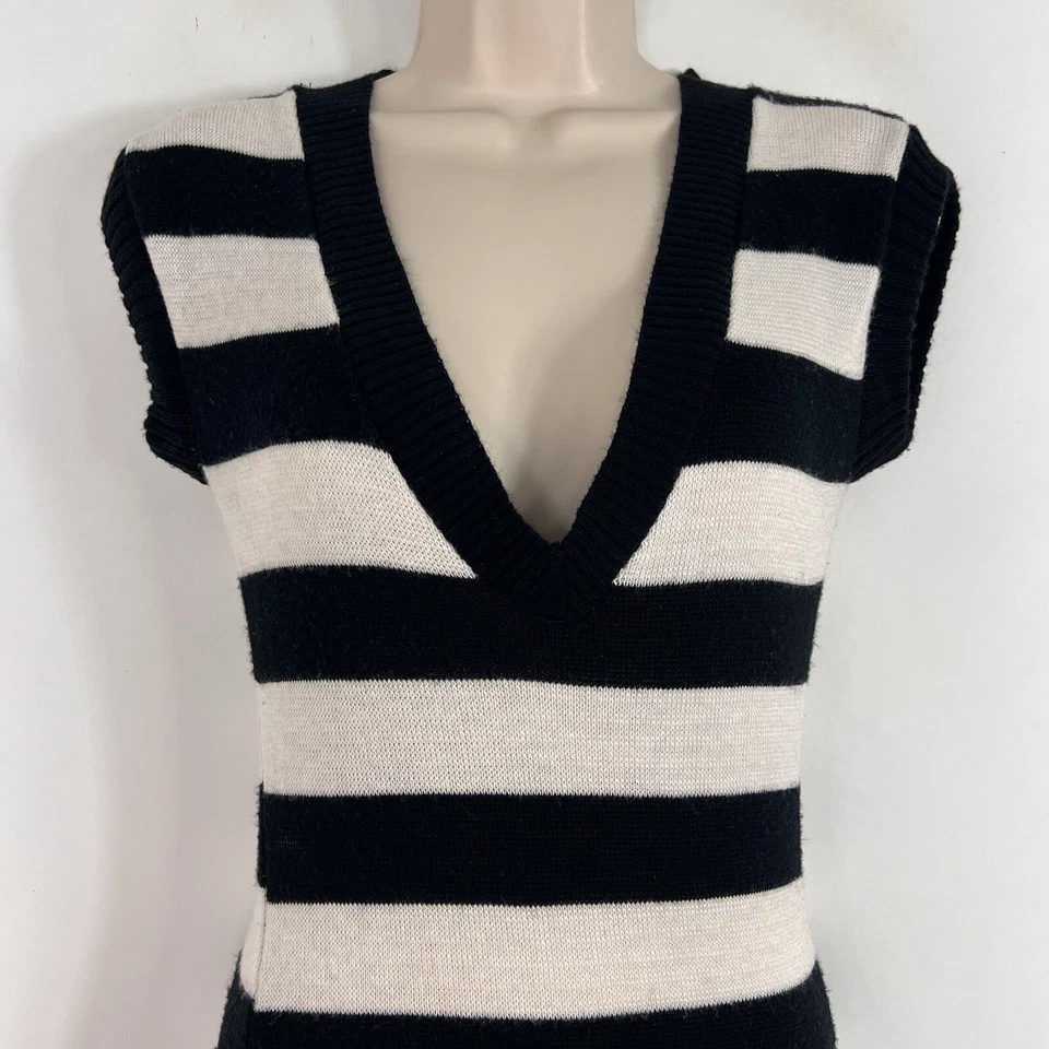 Vestido vintage Y2K sello húmedo para mujer manga corta mediana cuello en V tejido a rayas de colección Foto 2 de 4