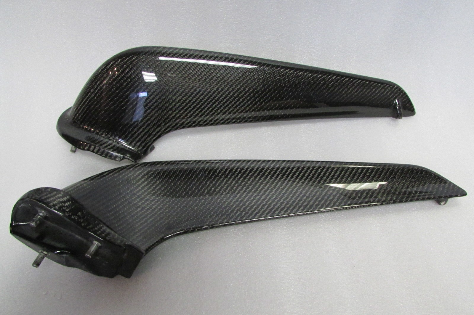 Ferrari 458 Italia Front Bumper Diffuser Wing, Carbon Fiber, 2x2 Weave Pattern