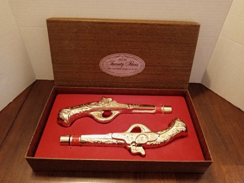 NIB Vintage Avon "Twenty Paces" Cologne (Avon Leather) Gun Pair FAST SHIPPING - Picture 11 of 11
