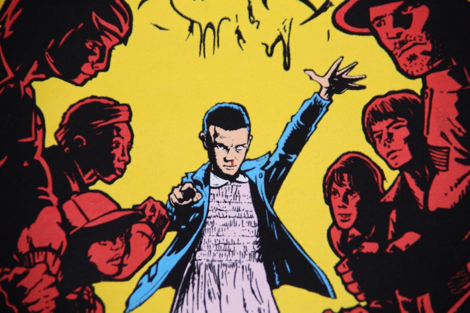 New Über Cool Stranger Things T-Shirt By Lookcrate Size L RRP £22 image 5