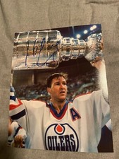 KEVIN LOWE Edmonton Oilers signed 8x10 Photo - 2020 Hall of Fame Inductee!