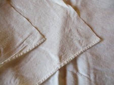 Drap N°352 de milieu ancien en chanvre et lin  188 X 210 Cm  