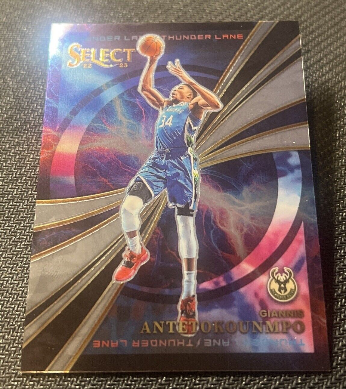2022 Select Prizm Silver Giannis Antetokounmpo Thunder Lane # 13