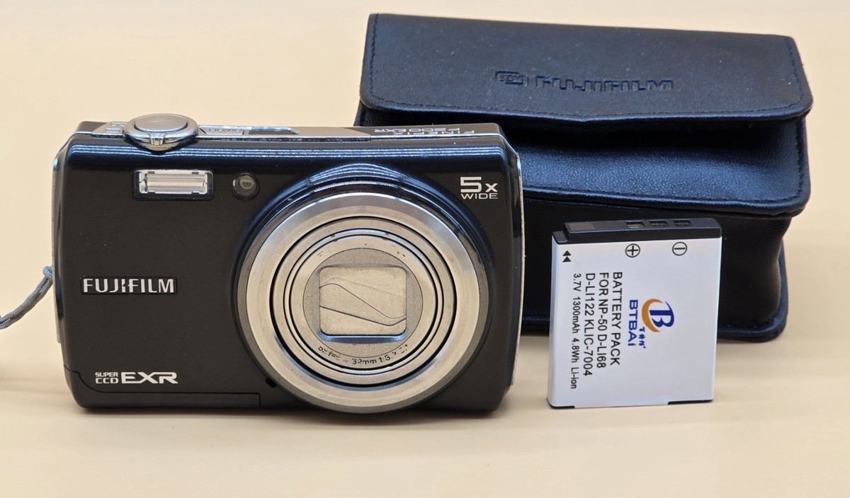 FUJIFILM FinePix F200EXR