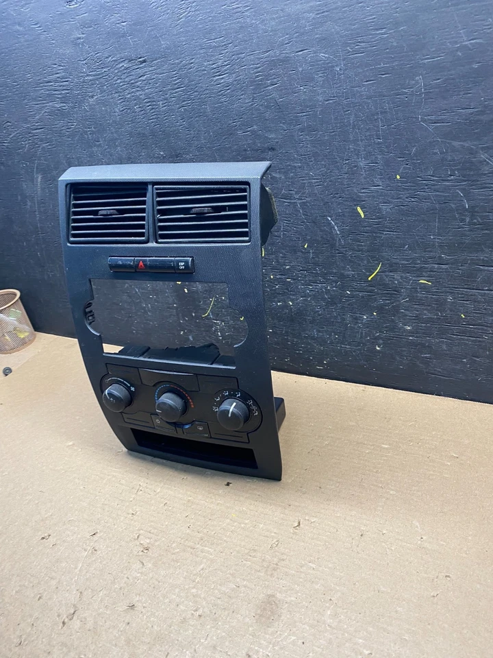 Moldura de rádio controle de temperatura climática Dodge Charger painel 2005 - 2007 S6489 DG - Imagem 2 de 4