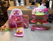 My Little Pony Ponyville Ice Cream Shop And F...