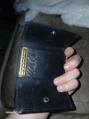 LOUIS VUITTON NOIR EPI 6 KEY MULTICLES CASE