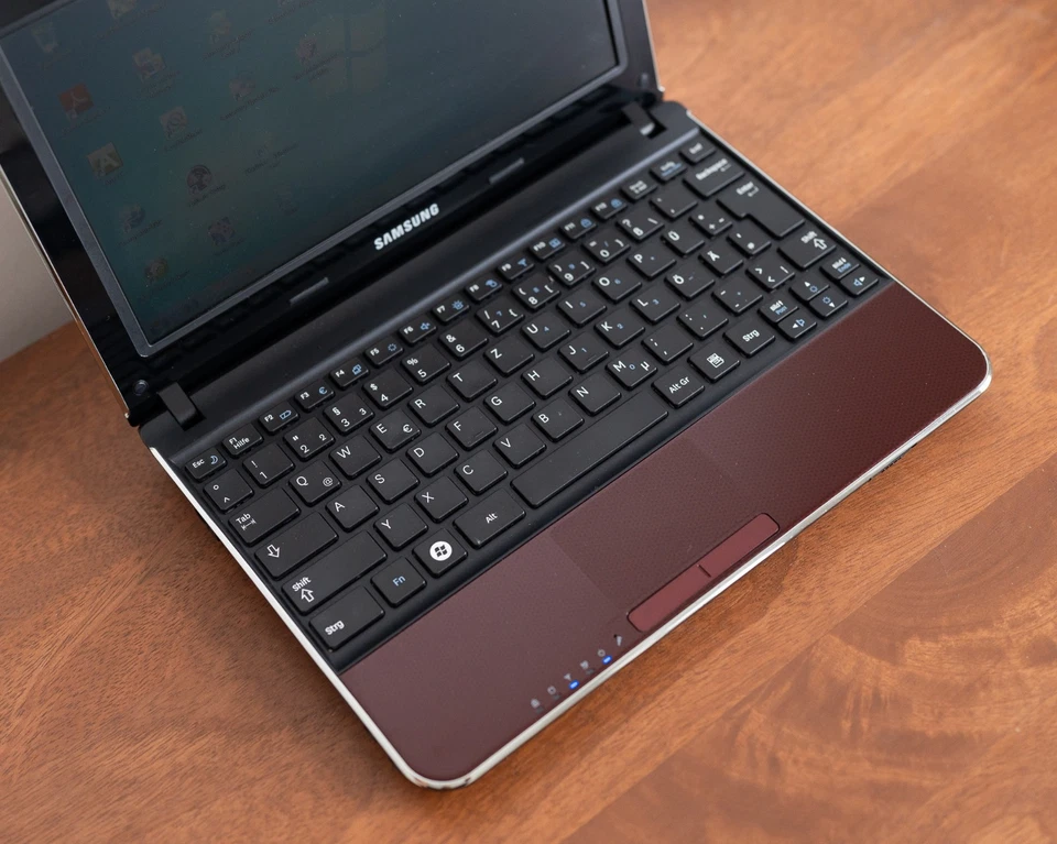 Samsung N220 Plus Netbook – 10,1" – Intel Atom - Bild 2 von 4