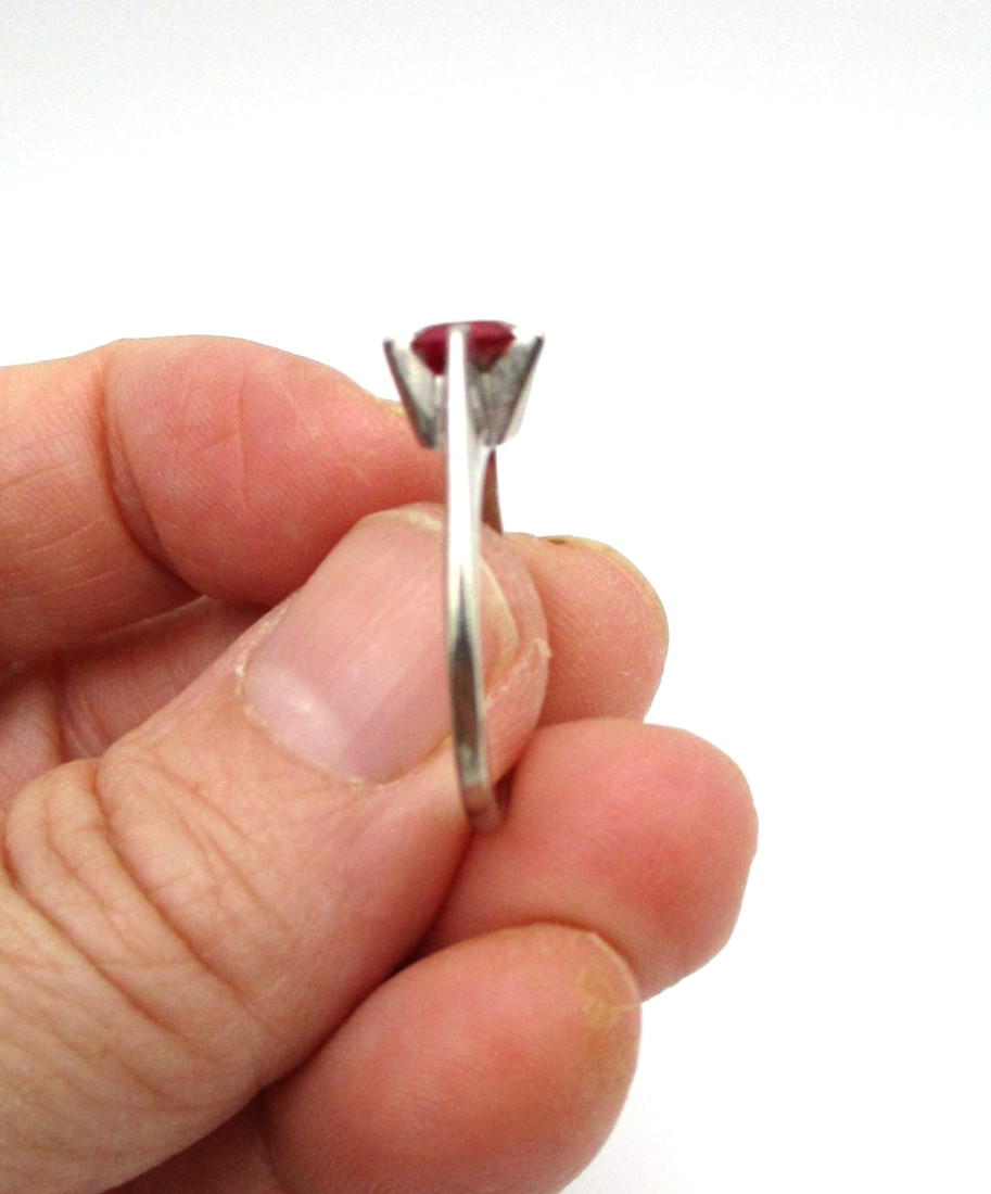 10K White Gold Ruby Solitaire Ring Size 7.50 - 7.… - image 7